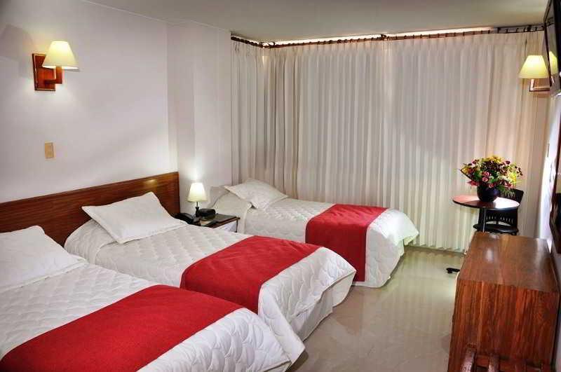 Hotel La Riviera Santa Marta  Kültér fotó