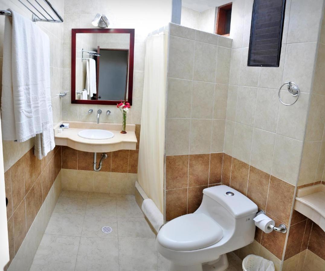 Hotel La Riviera Santa Marta  Kültér fotó