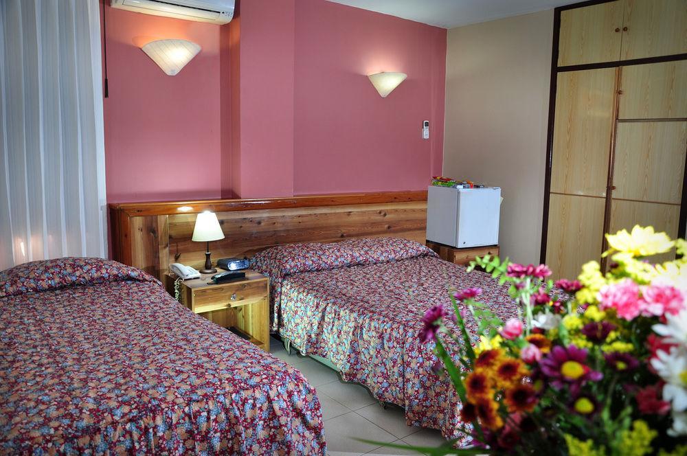 Hotel La Riviera Santa Marta  Kültér fotó