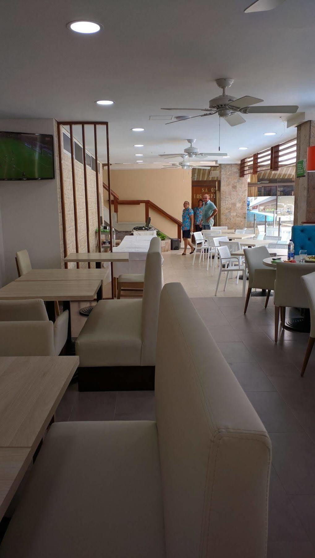 Hotel La Riviera Santa Marta  Kültér fotó